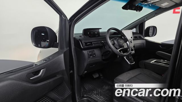 Hyundai Staria 2022 — photo 10