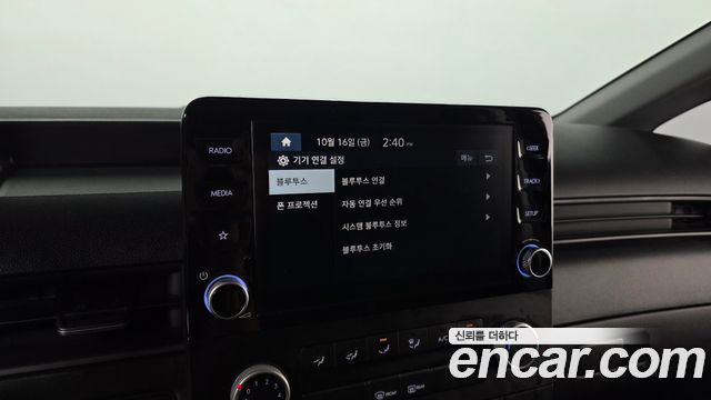 Hyundai Staria 2022 — photo 16