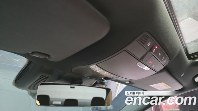 Mercedes-Benz E-Class 2022 — photo 27