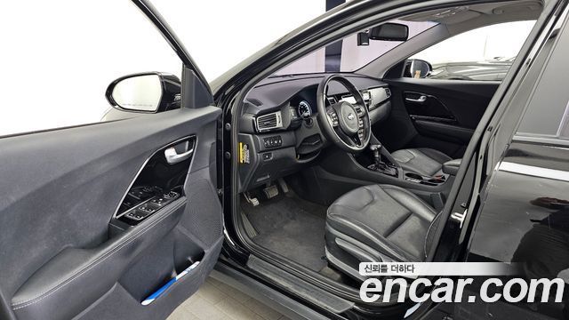 Kia Niro 2018 — photo 10