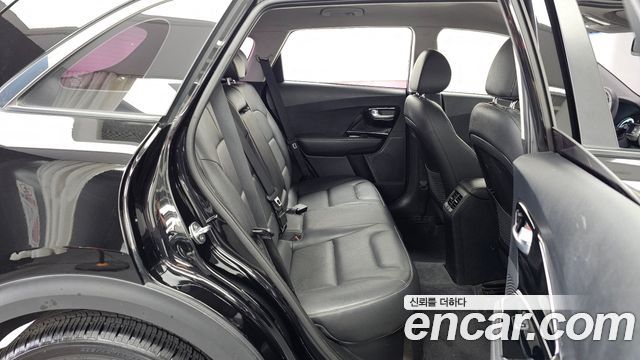 Kia Niro 2018 — photo 12