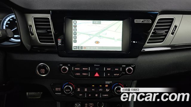Kia Niro 2018 — photo 14