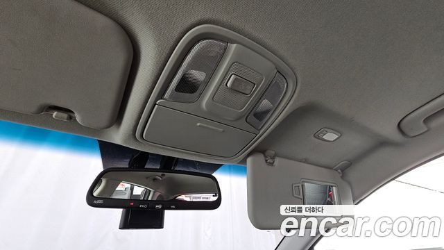 Kia Niro 2018 — photo 17