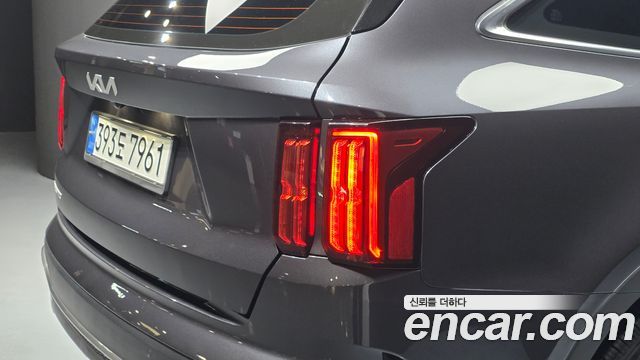 Kia Sorento 2023 — photo 9