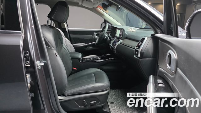 Kia Sorento 2023 — photo 16