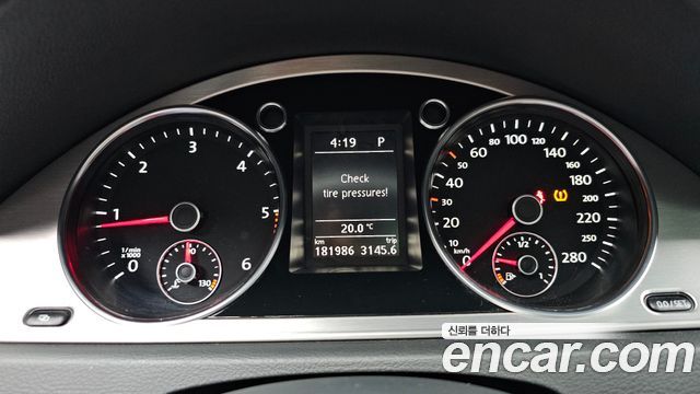 Volkswagen CC 2012 — photo 8