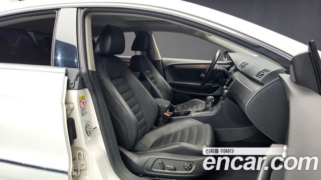 Volkswagen CC 2012 — photo 12