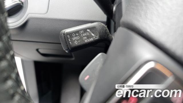 Volkswagen CC 2012 — photo 19