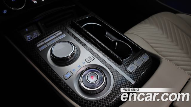 Genesis G80 2023 — photo 12