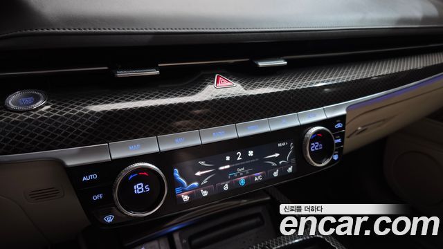 Genesis G80 2023 — photo 24
