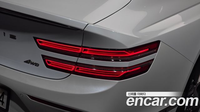 Genesis G80 2023 — photo 9