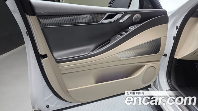 Genesis G80 2023 — photo 14