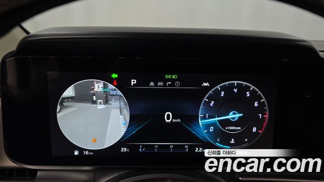 Kia Canival 2023 — photo 11