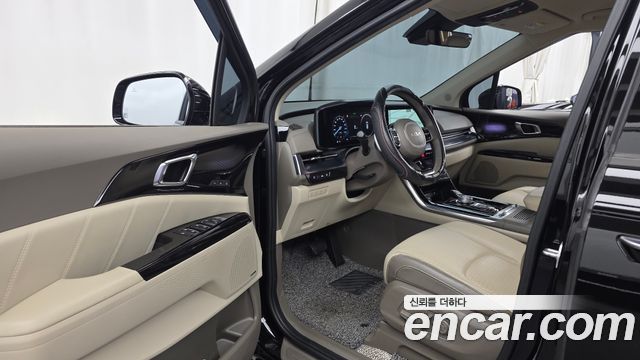 Kia Canival 2023 — photo 13
