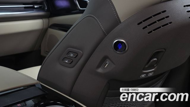 Kia Canival 2023 — photo 24