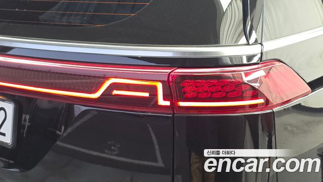 Kia Canival 2023 — photo 9