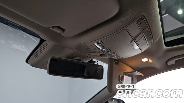 Mercedes-Benz E-Class 2019 — photo 25