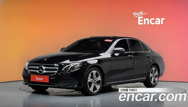 Mercedes-Benz E-Class 2019 — photo 1