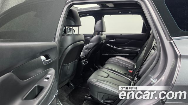 Hyundai Santafe 2021 — photo 11