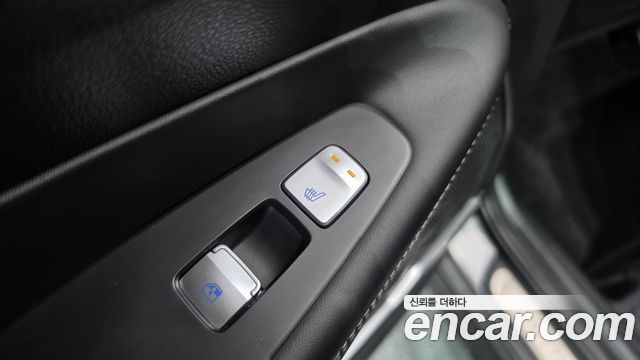 Hyundai Santafe 2021 — photo 18