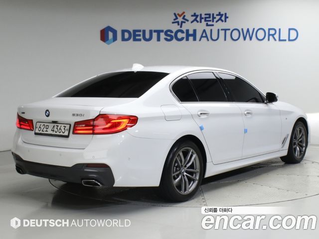 BMW 5-Series 2018 — photo 4