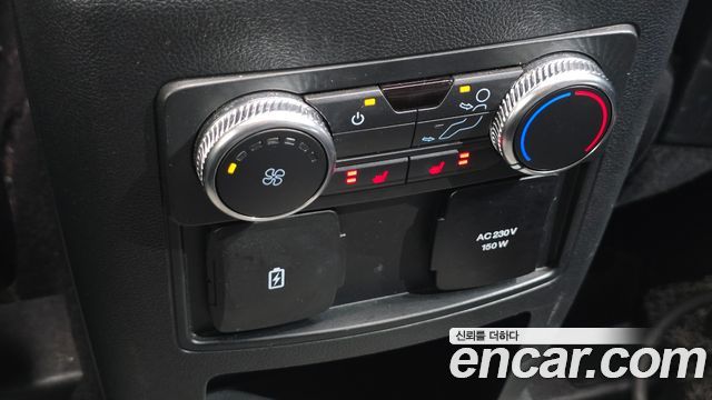 Ford Explorer 2020 — photo 17