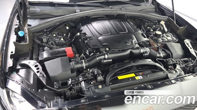 Jaguar F-PACE 2017 — photo 6