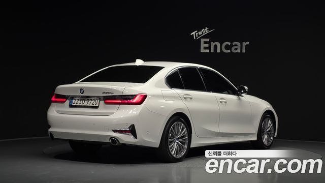 BMW 3-Series 2021 — photo 2