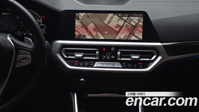 BMW 3-Series 2021 — photo 21
