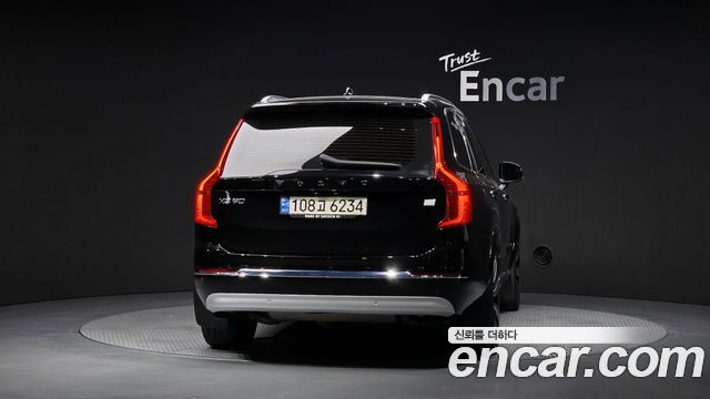 Volvo XC90 2022 — photo 4