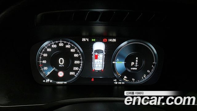 Volvo XC90 2022 — photo 11