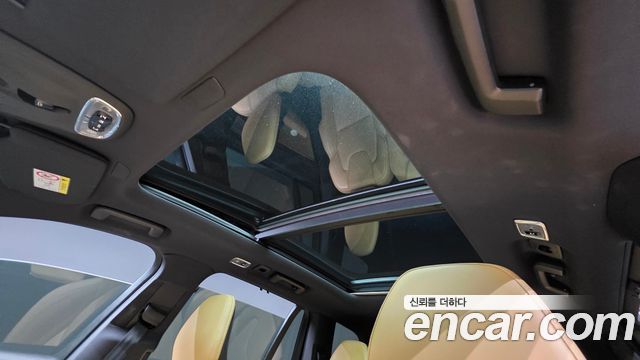 Volvo XC90 2022 — photo 23