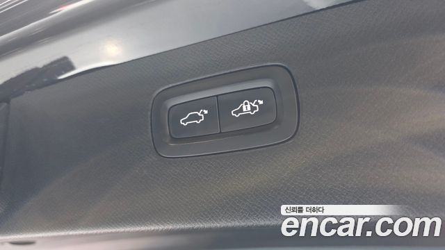 Volvo XC90 2022 — photo 24