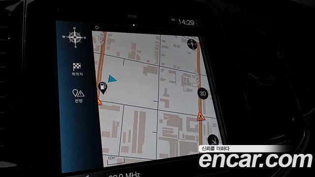 Volvo XC90 2022 — photo 31