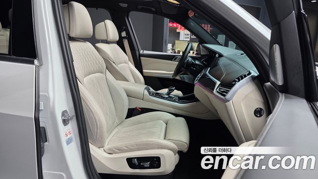 BMW X5 2022 — photo 12