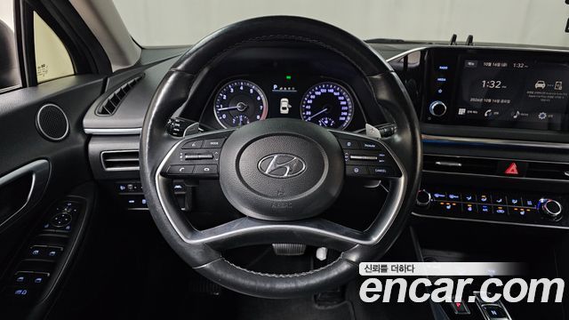 Hyundai Sonata 2022 — photo 19
