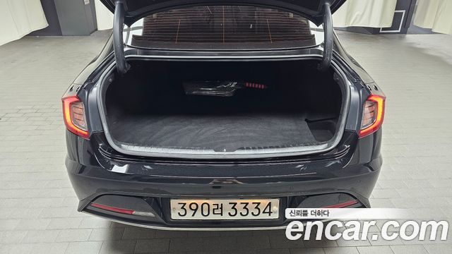 Hyundai Sonata 2022 — photo 25