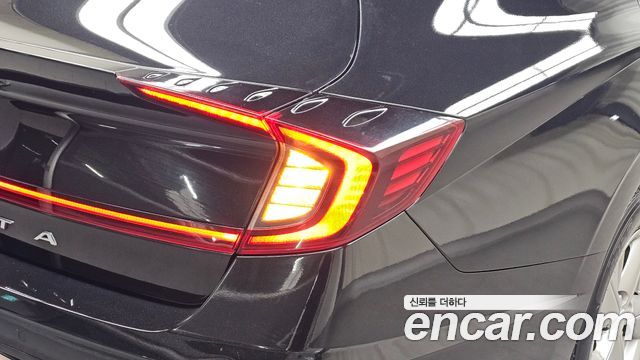 Hyundai Sonata 2022 — photo 9
