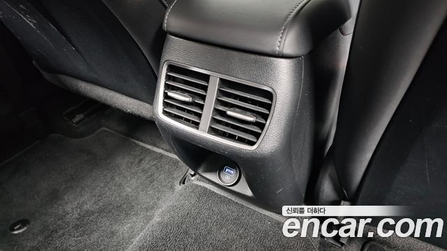 Hyundai Sonata 2022 — photo 32