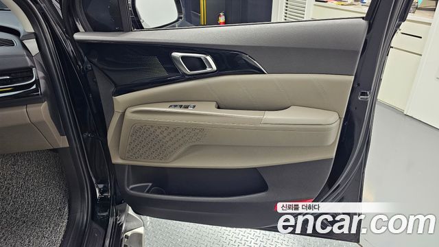 Kia Canival 2025 — photo 15