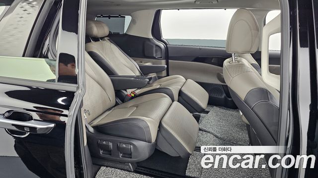 Kia Canival 2025 — photo 16