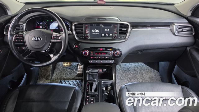 Kia Sorento 2019 — photo 10
