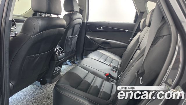 Kia Sorento 2019 — photo 25