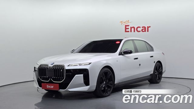 BMW i7 2025 — photo 1