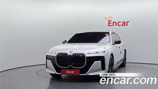 BMW i7 2025 — photo 3