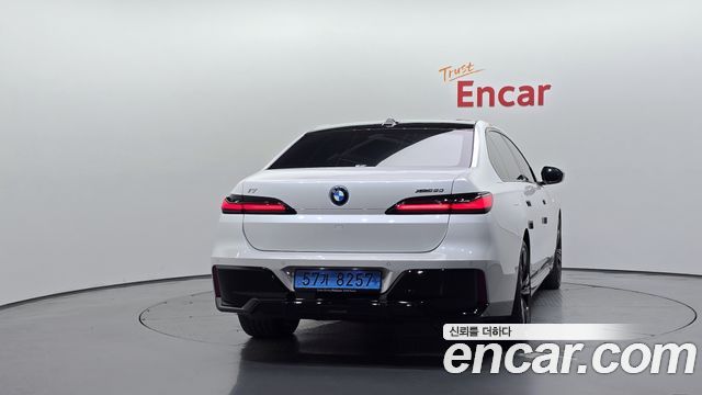 BMW i7 2025 — photo 4