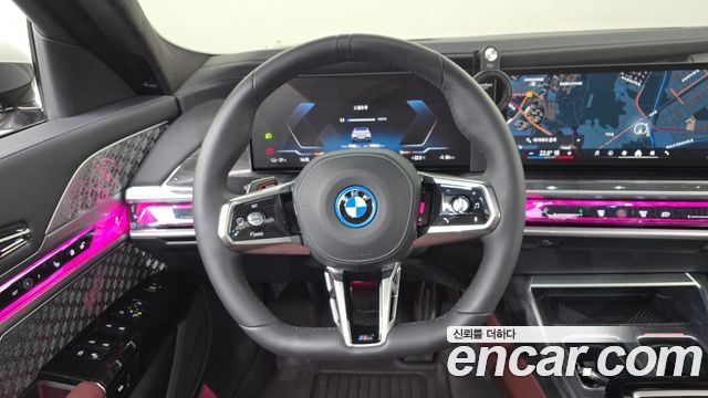BMW i7 2025 — photo 19