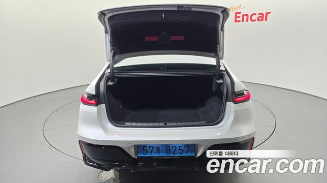 BMW i7 2025 — photo 24