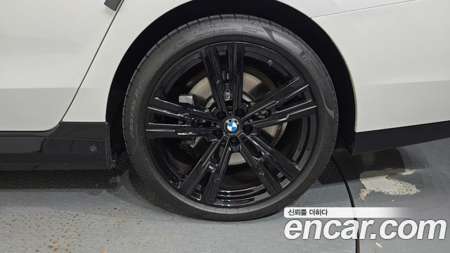 BMW i7 2025 — photo 7