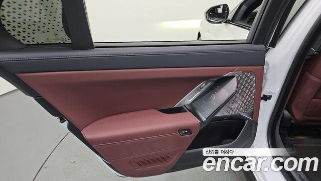 BMW i7 2025 — photo 15